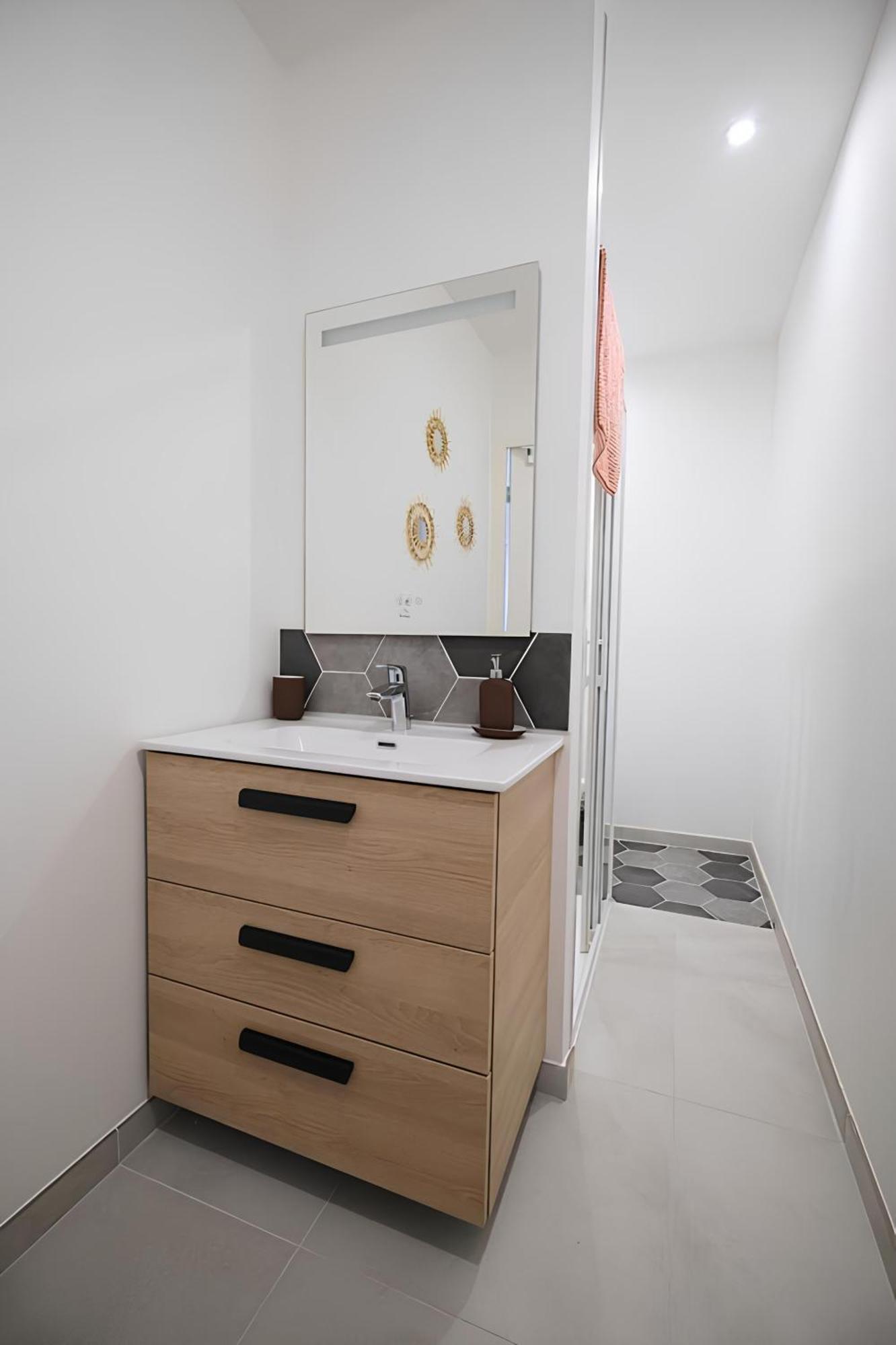 Dewailly, 2 Chambres, 3 Lits, Elegant, 700M Centre Ville Amiens Exteriör bild